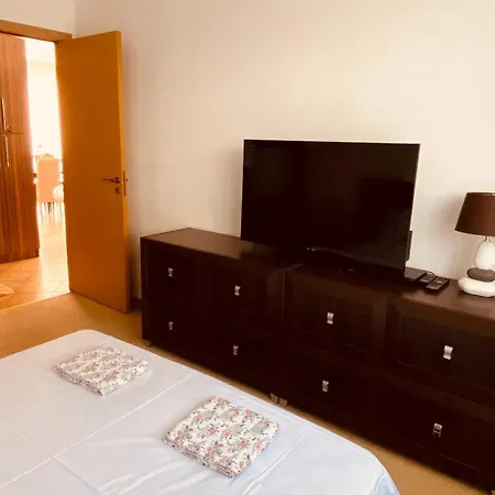 דירה Bellevue Beachfront Paradise