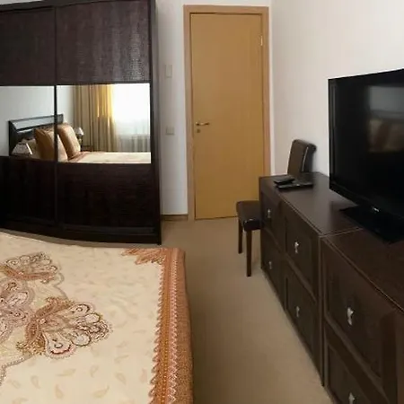 Bellevue Beachfront Paradise רבדה