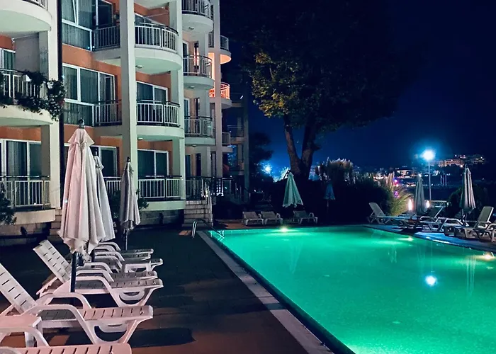 Bellevue Beachfront Paradise Lägenhet *