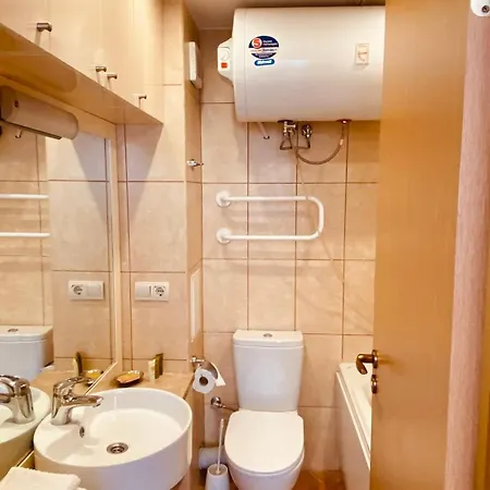 Bellevue Beachfront Paradise *