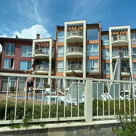 Διαμέρισμα Bellevue Beachfront Paradise *