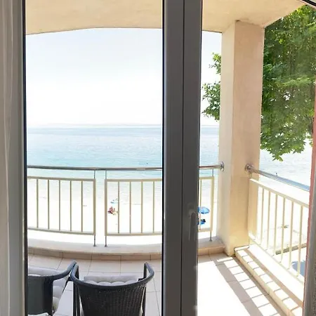 Bellevue Beachfront Paradise Lejlighed