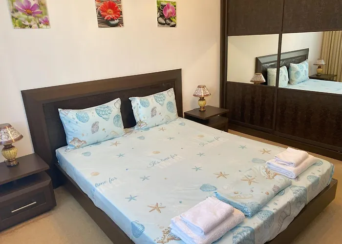 דירה Bellevue Beachfront Paradise *