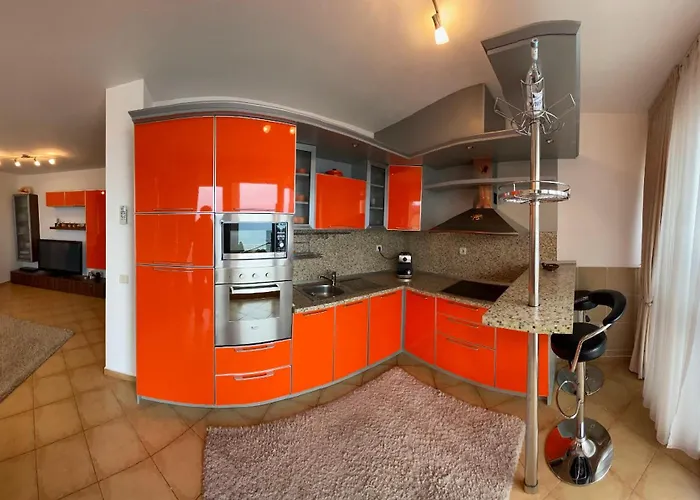 Bellevue Beachfront Paradise Apartment Ravda